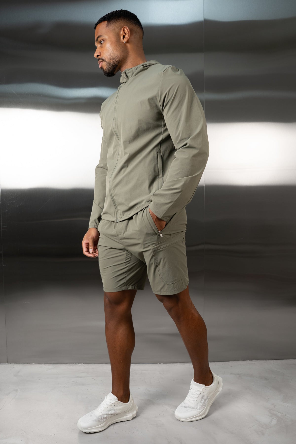 Hydra Technical Shorts - Taupe