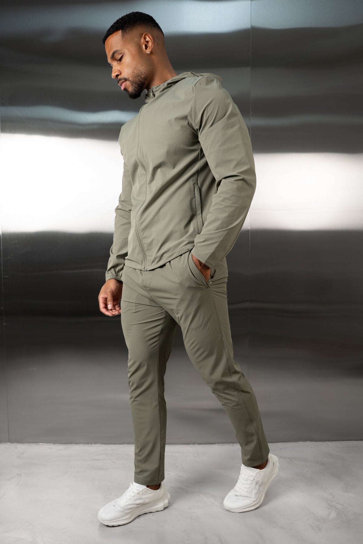 Hydra Technical Windjack- Taupe