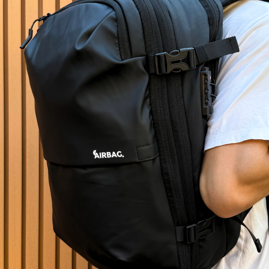 AIRBAG LUGGAGE - BLACK