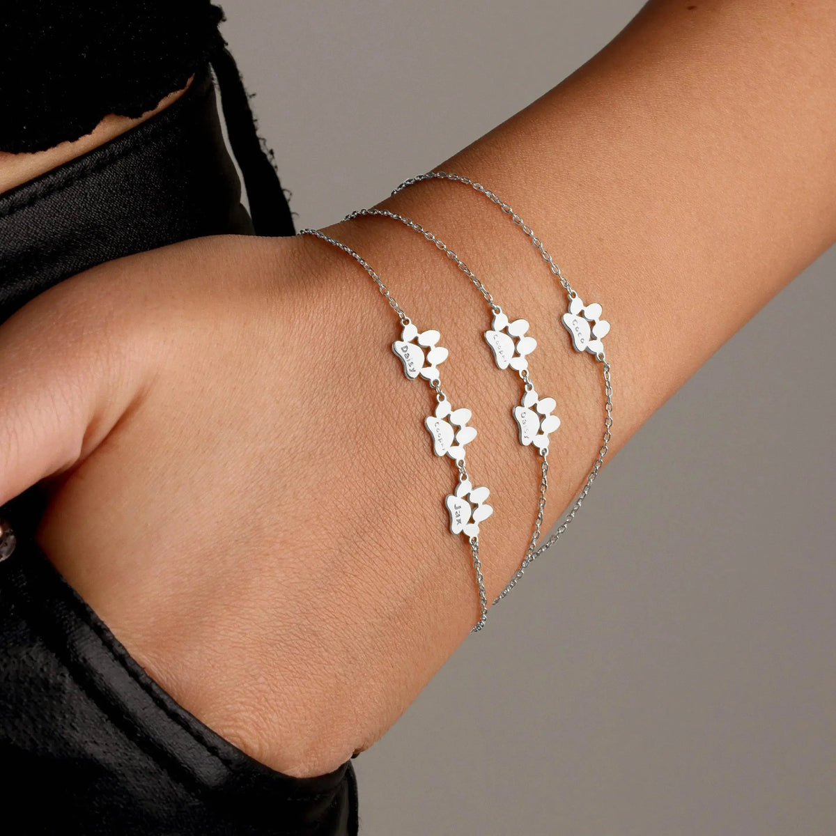 Pawprint Elegance — Handgegraveerde Pootafdruk Armband