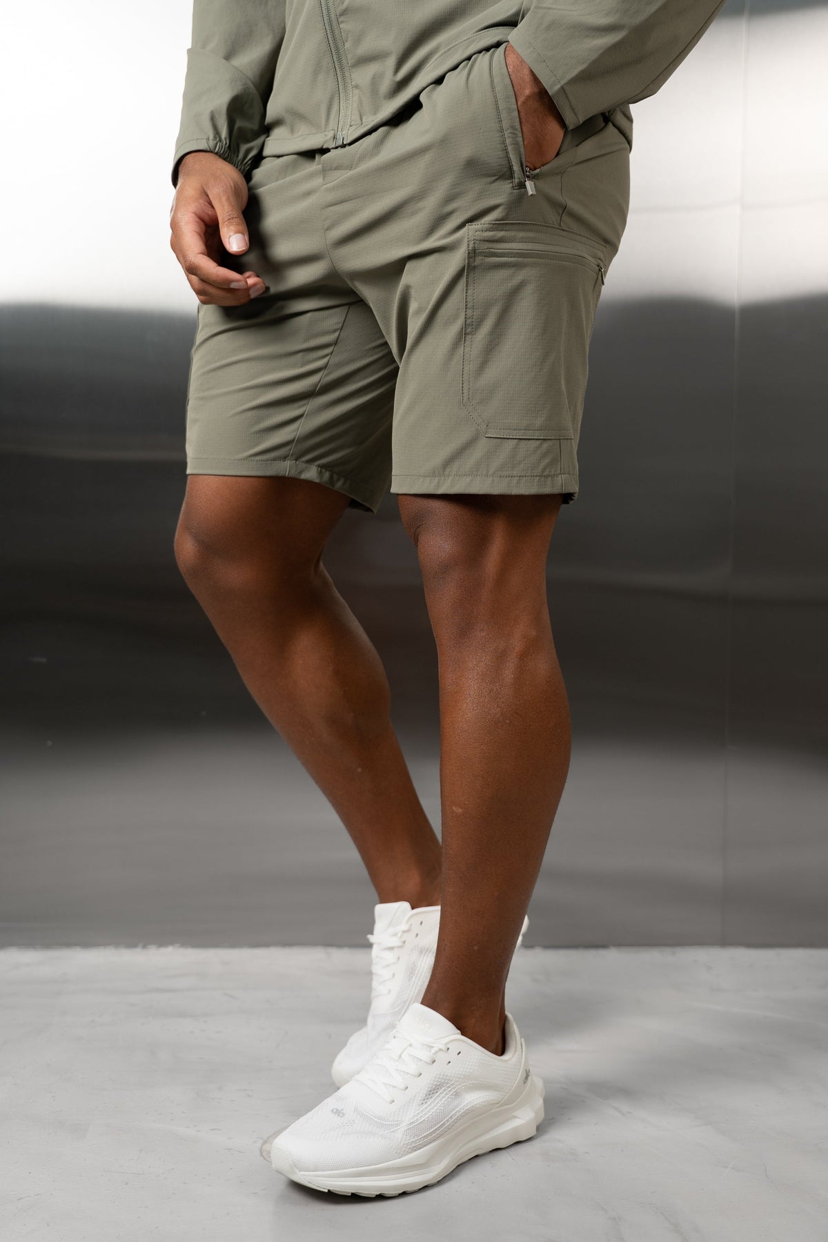 Hydra Technical Windjack- Taupe